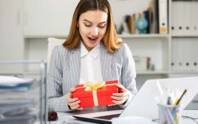 Employee Holiday Gifts: Best Practices