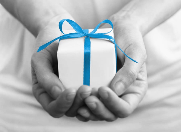 Gift with purchase program